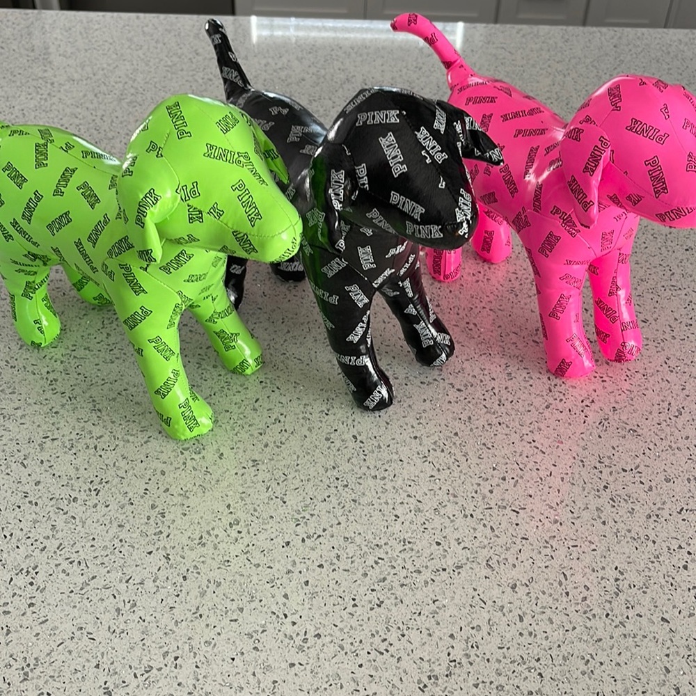 NWOT VS PINK DOGS